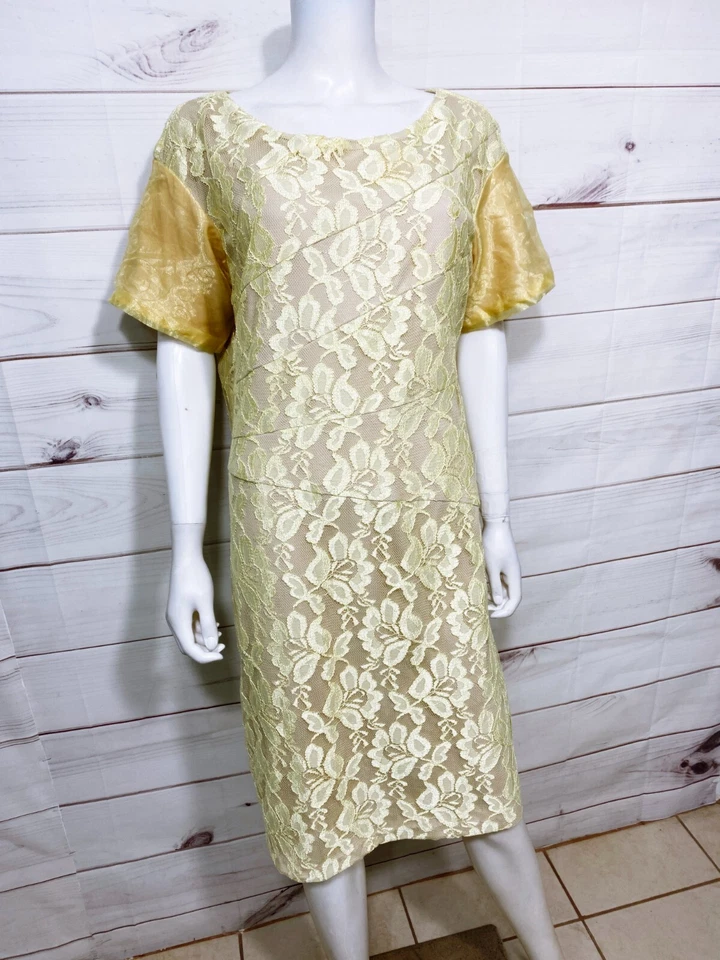 Collection Dressbarn Womens Dress Size 18W Light Yellow Overlay Lace Back Zip - Image 2 of 4