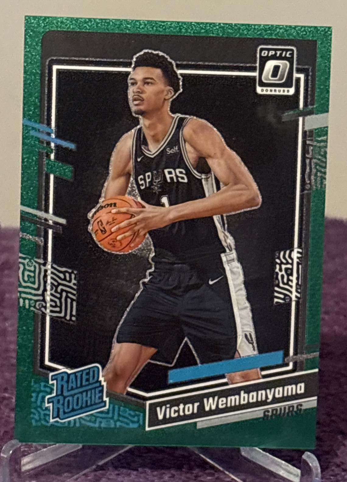 2023-24 Optic #52/77 Rated Rookie Green Glitter Prizm Victor Wembanyama (RC)