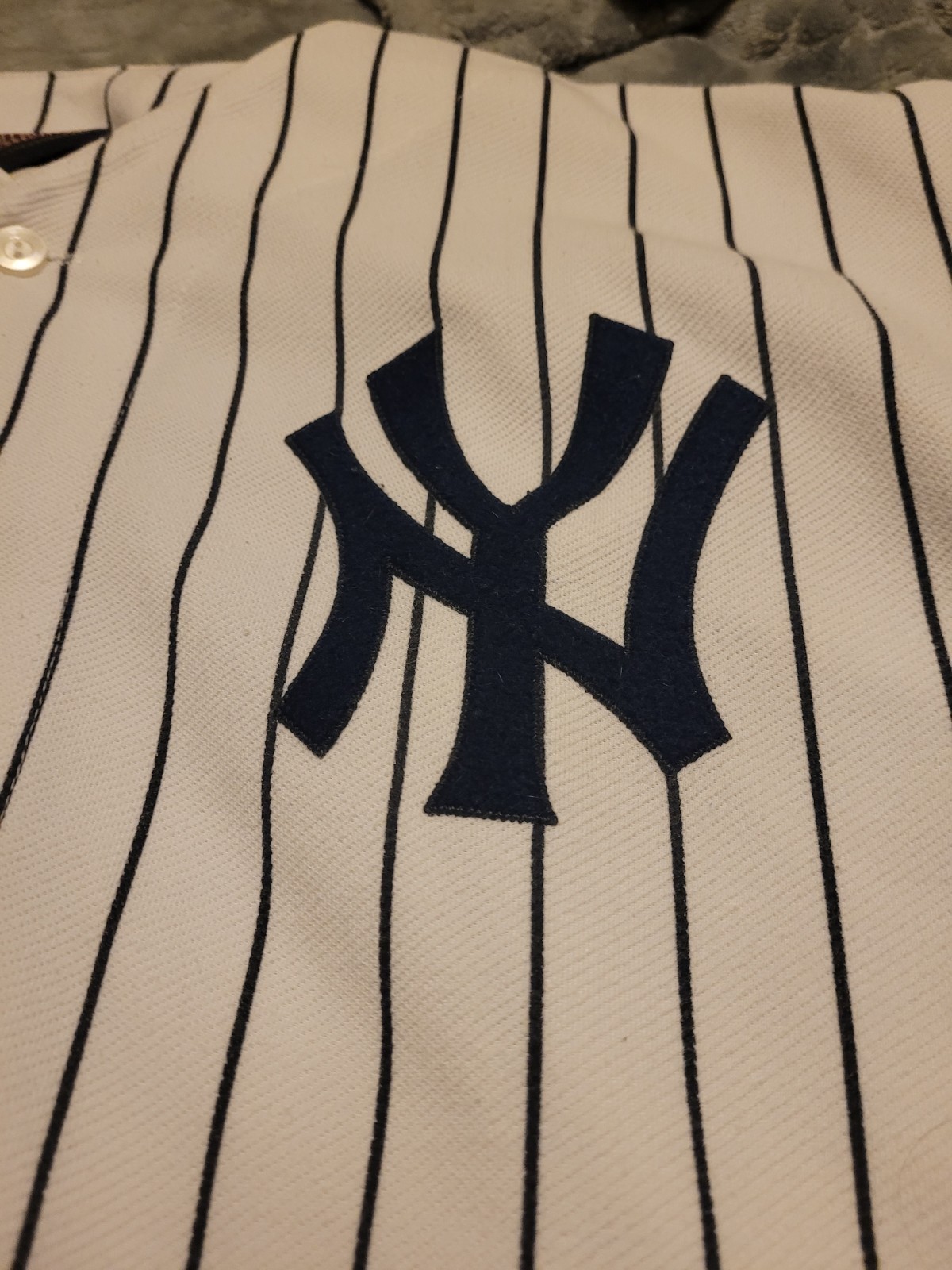 Mickey Mantle 150 of 1000 MAJESTIC 2008 YANKEE FINAL SEASON JERSEY. LIM. EDITION