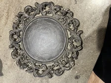 GG Collection Acanthus Leaf Ornate Brown Metal Chargers set of 4  Rare 