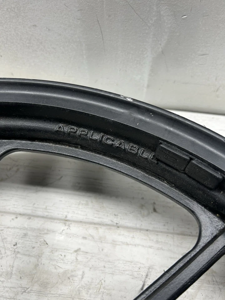 Llanta delantera Honda CB650SC Night Hawk 650 1983 Foto 4 de 4