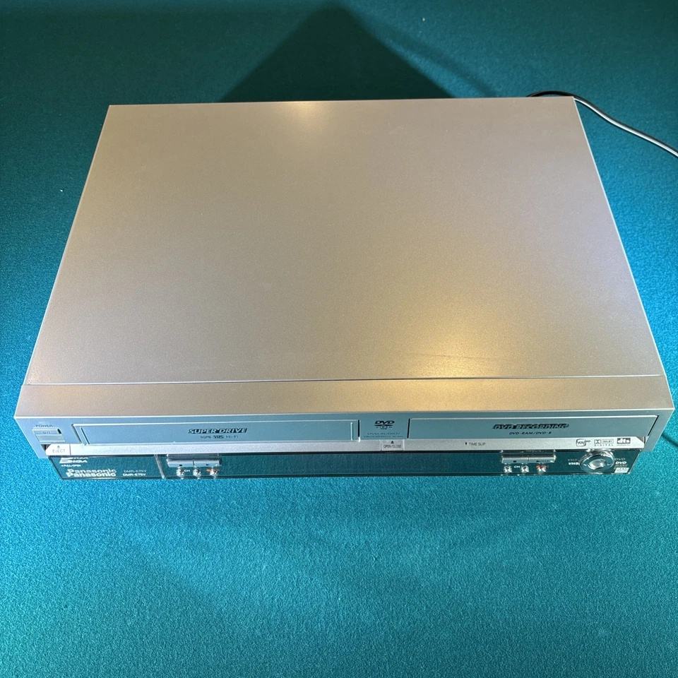 Panasonic DMR-E75V DVD VCR Combo Grabadora Control Remoto Probado Funciona REACONDICIONADO Foto 4 de 4