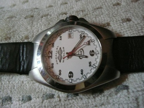 Rare Vintage Parallel Worlds The Fish Swiss Made Diver Watch 100M nice - Picture 2 of 4