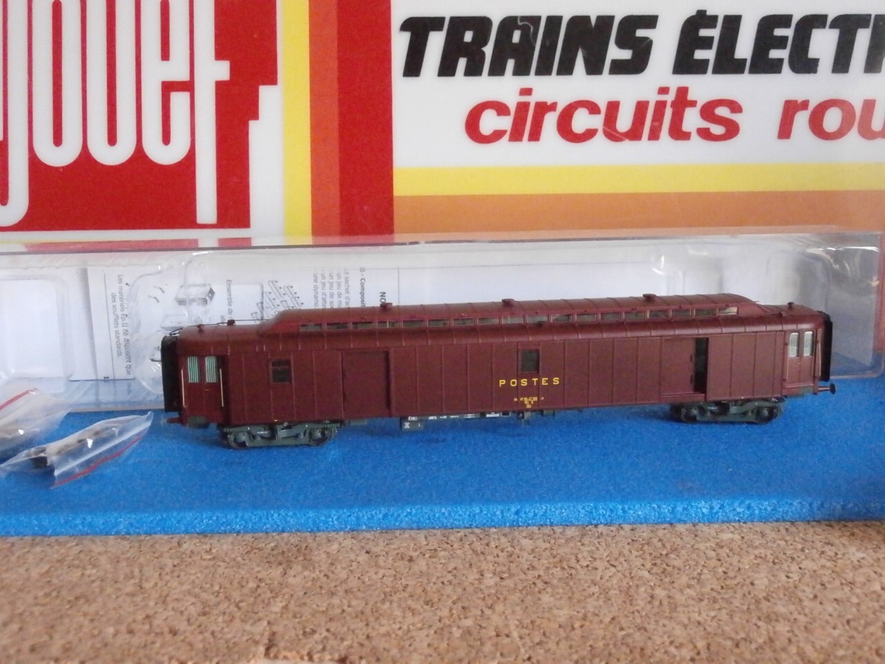 Allège postale PEZ OCEM SNCF 21,6m REE VB-034 : wagon postal HO époque IV neuf