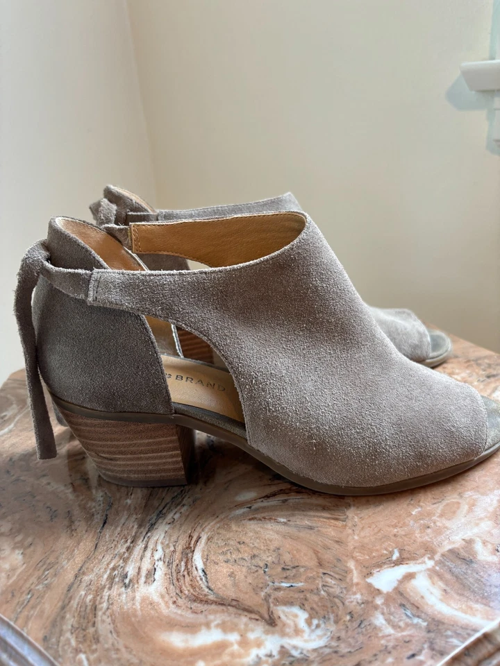 Lucky Brand Betsee Tan Suede Leather Ankle Bootie Open Toe Shoe Size 10 - Image 4 of 4