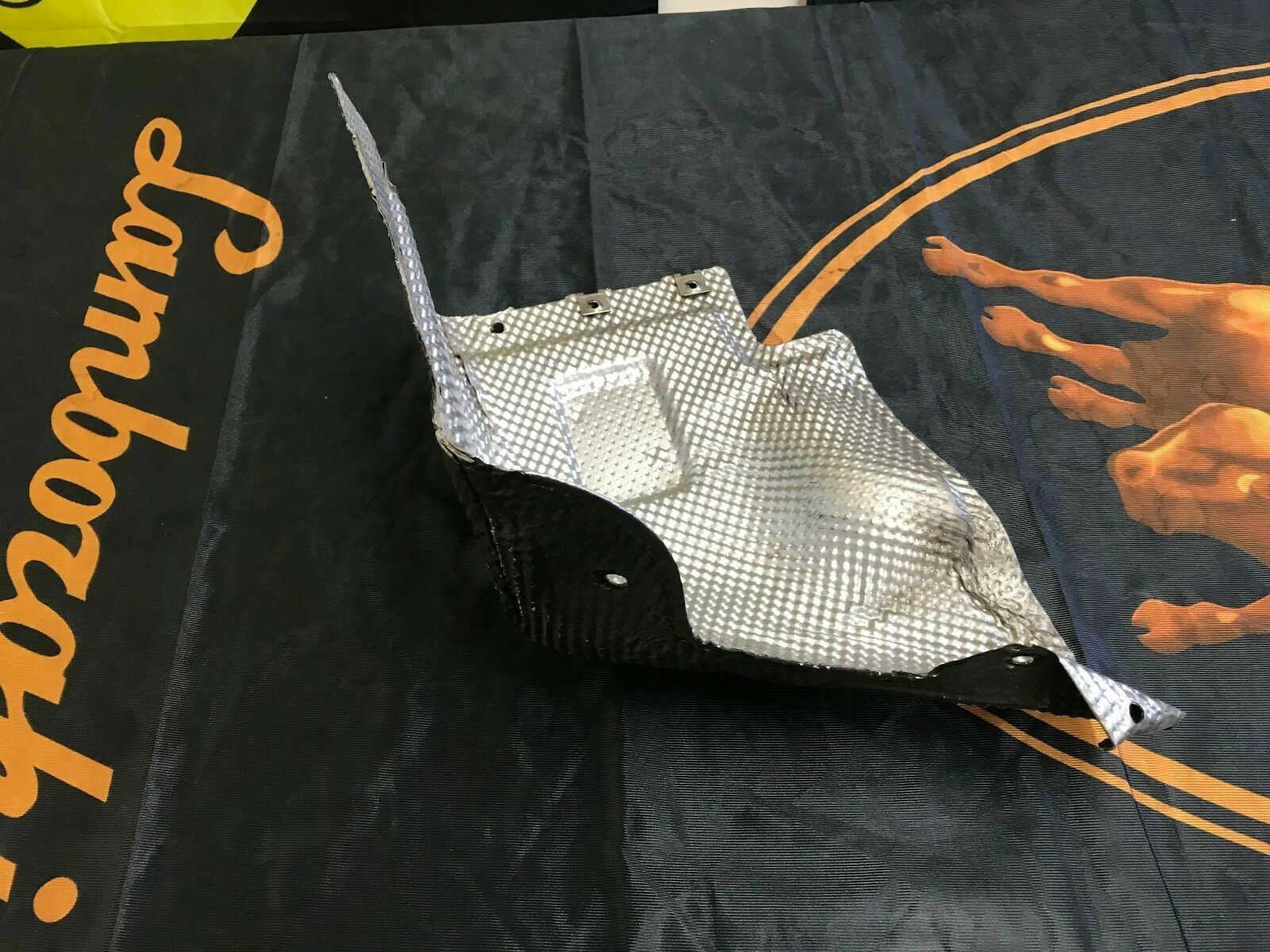 LAMBORGHINI HURACAN LP610 DRIVER LEFT SIDE BUMPER HEAT SHIELD OEM 4T0825715B