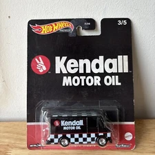 Hot Wheels Premium - Kendall Motor Oil Combat Medic