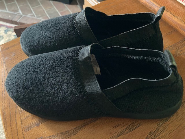 SAOLA Pantofole Zenz di Isotoner con suola in gomma taglia 8 US NUOVE