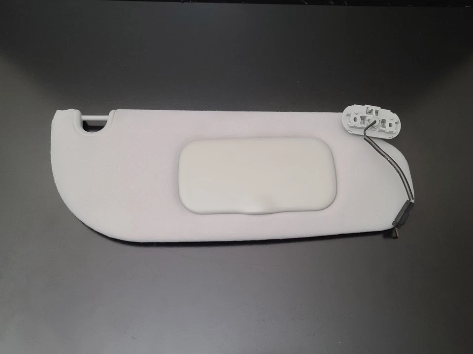 2002-2005 Ford Explorer Mercury Mountaineer Sun Visor Pair Set Driver Passenger - Image 3 of 4
