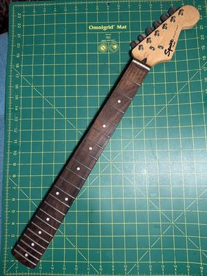Fender Squier Bullet Stratocaster Neck w/Tuners 21 Frets Indonesia maple rosewoo