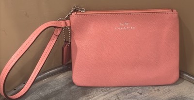 New Coach Pebble Leather Corner Zip Wristlet F52850 Pink Retail 75$
