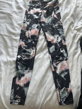 Womens H M SPORT athletic fitted leggings Size Small Shipping Included