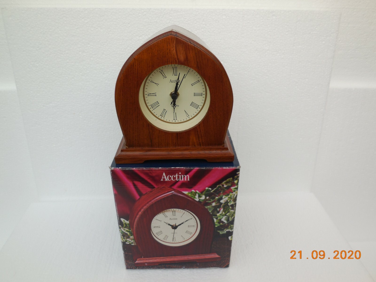 acctim wood mantel clock quartz roman numerals white face working boxed