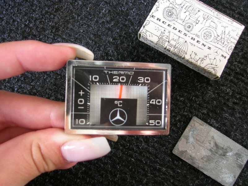 MERCEDES DASH MAGNET THERMO THERMOMETER MB 190 2020 300 500