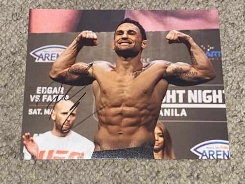 FRANKIE EDGAR Signed 8x10 PHOTO UFC MMA - Photo 1/1