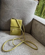 ili New York Small Organizer On A String Crossbody In Green Leather Adjustable