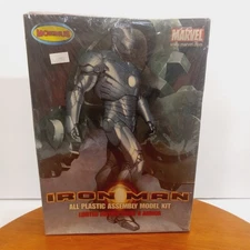 Moebius IRON MAN Assembly Model Kit Limited Edition Item #910 MARVEL Sealed READ
