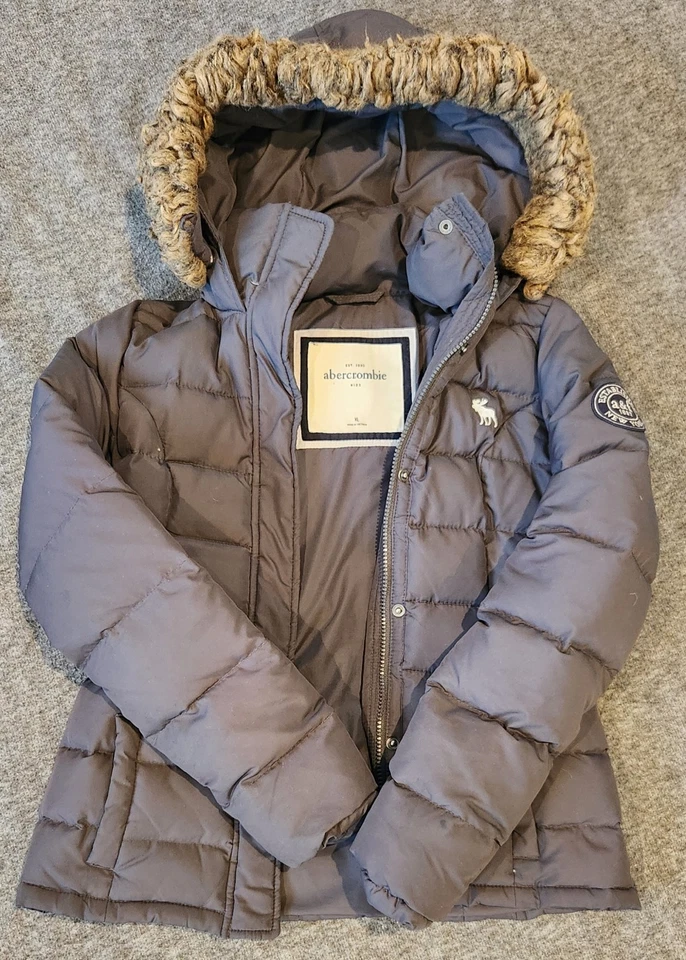 Girls Abercrombie and Fitch Winter Coat XLG Faux Fur - Image 3 of 4