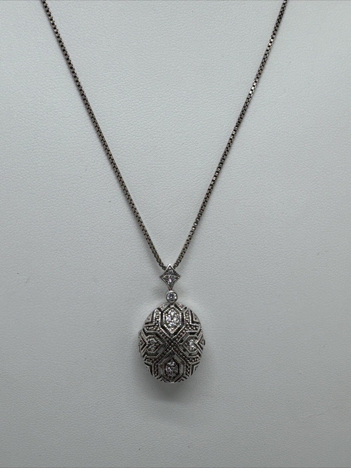 Sterling Silver Diffuser Locket Pendant Necklace … - image 1