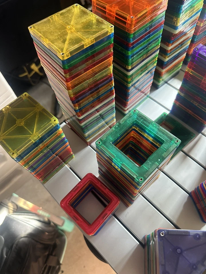 Lot Of 370 Mixed Picasso Shape Mags Play Mags Cossy Magnatile Magnetic Tiles - Image 4 of 4