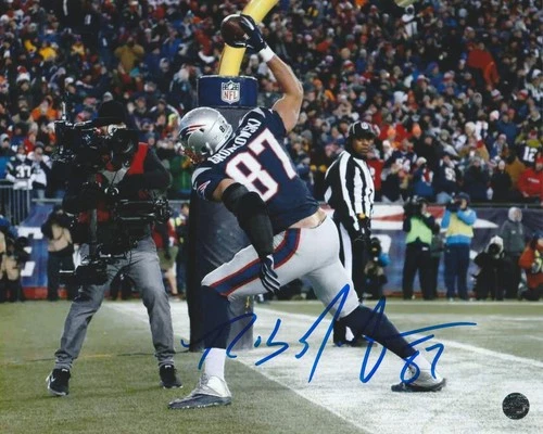 Rob Gronkowski Signed Autographed New England 8x10 Photo with COA/Hologram