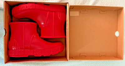 UGG Women's Drizlita Rain / Snow Boots - NWOT - Size 6