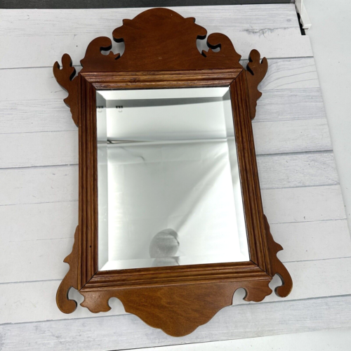 Vintage The Bombay Company Chippendale Mahogany Wall Mirror  18. 5 x 12 - Picture 1 of 8