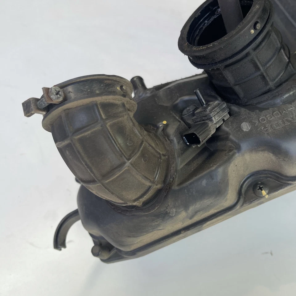 Honda DN-01 DN01 NSA700 2008 Caja de aire Caja de aire Tubo de filtro de conducto de admisión 17230-MEH Foto 2 de 4