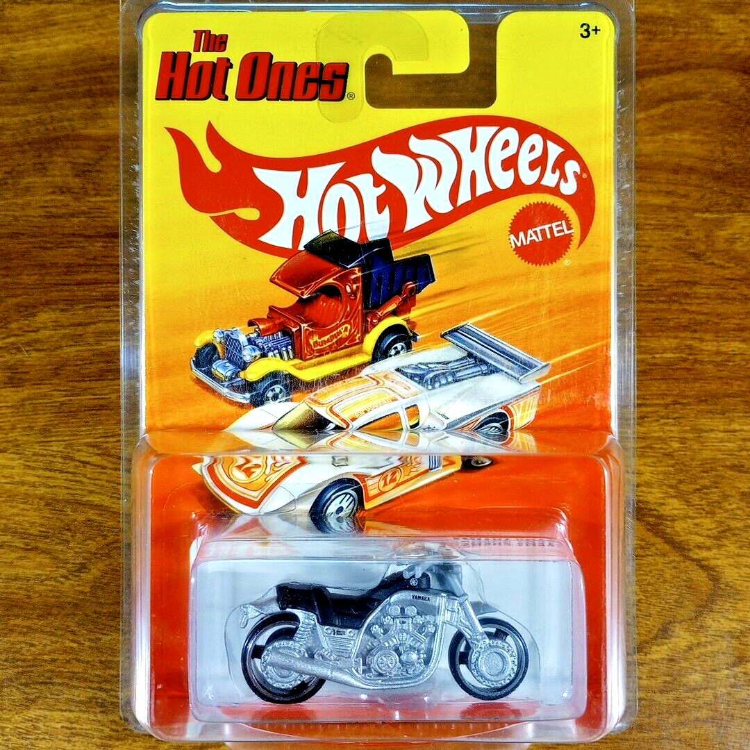 Hot Wheels The Hot Ones Yamaha Vmax Motorcycle Silver & Black