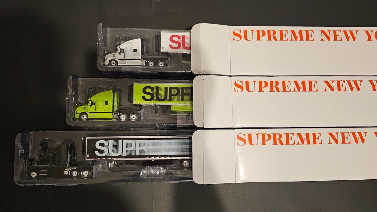 Supreme x DCP FIRST GEAR Mack Tractor Trailer Bundle (White