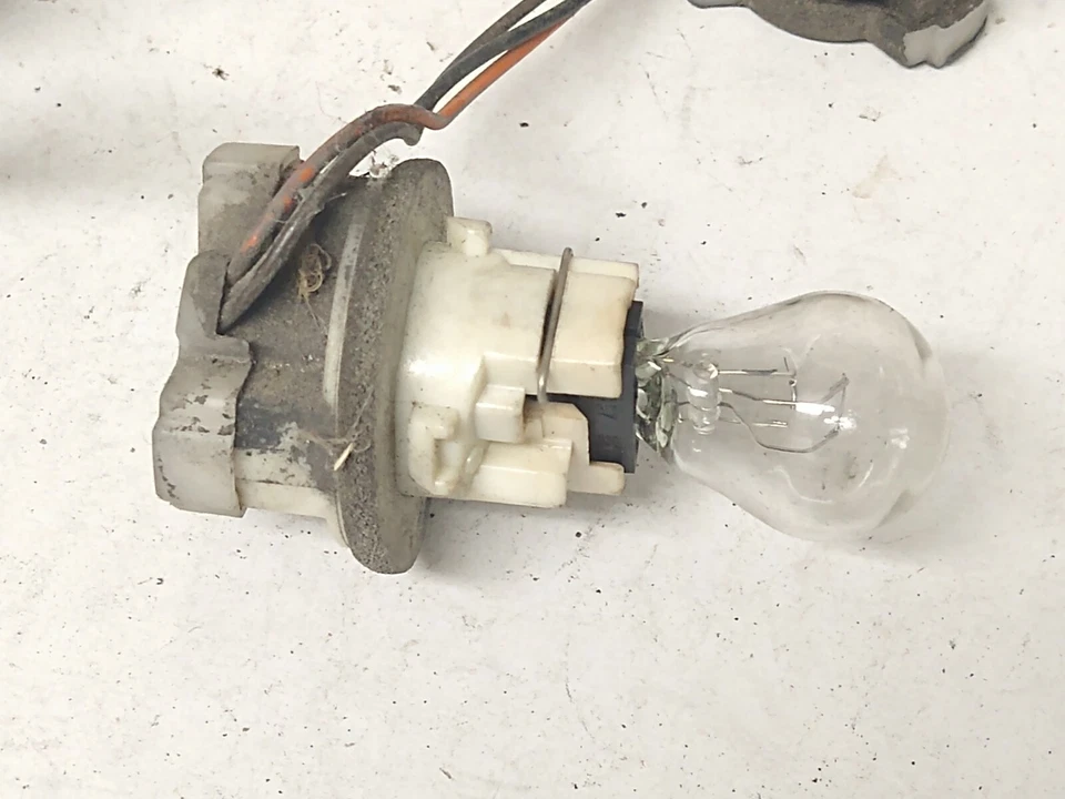 1994 水星 SABLE 尾灯线束 — 第 3/4 张图片