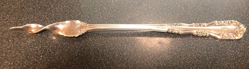 International Sterling 6" Butter Pick in the Rosalind (AKA White Rose) Pattern