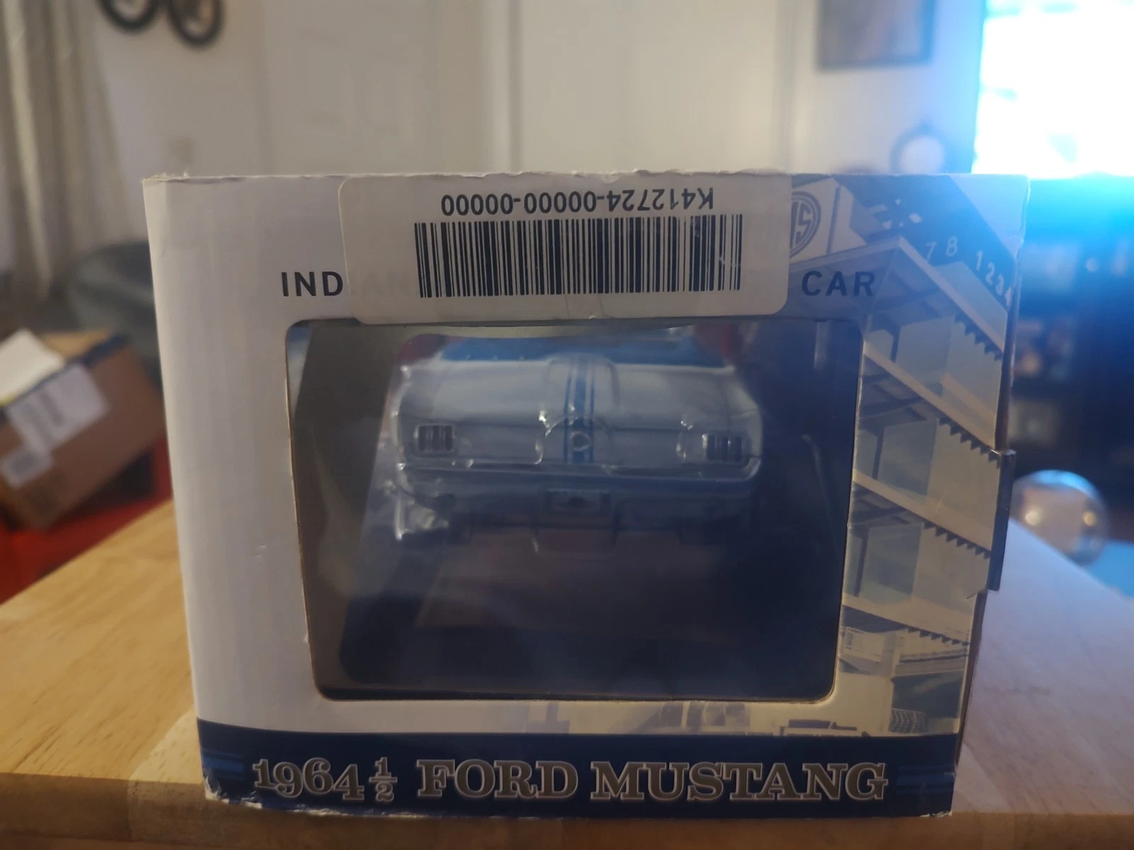 1964 1/2 Mustang convertible Indianapolis 500 Pace Car 1:18 Auto World 209 5