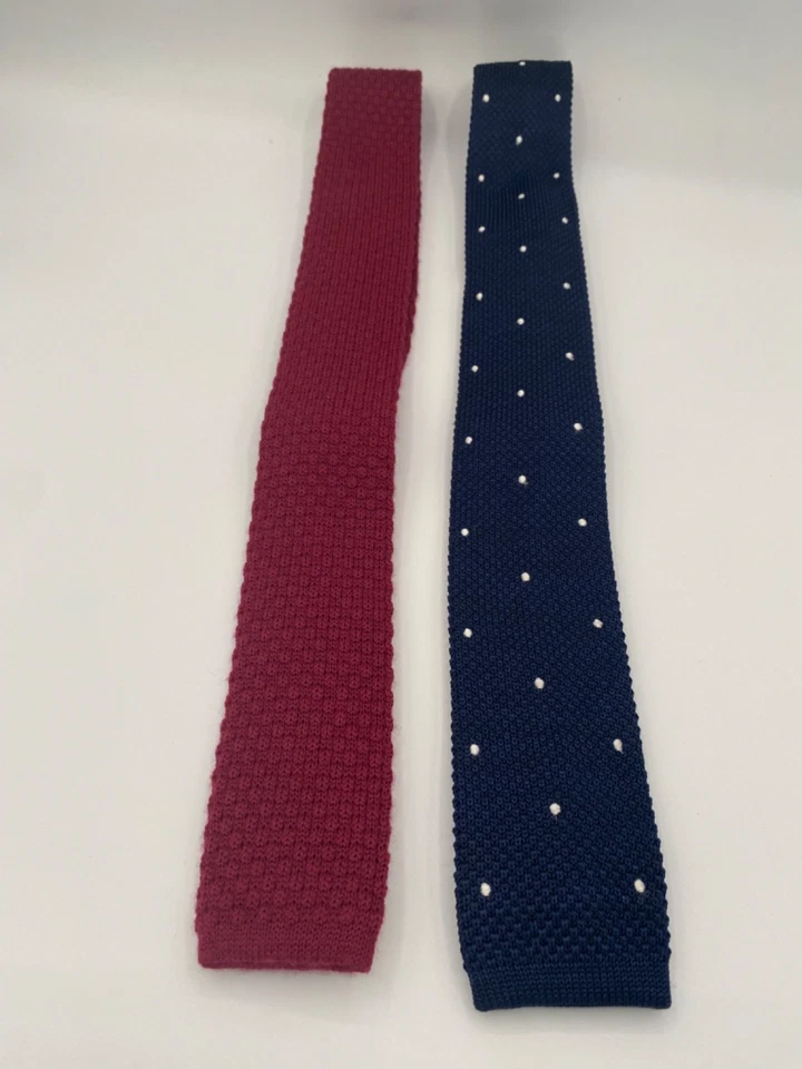 2 Corbatas Tommy Hilfiger Tejidas Extremo Cuadrado Ajustadas 2.25" x 57" Azul/Borgoña Foto 4 de 4