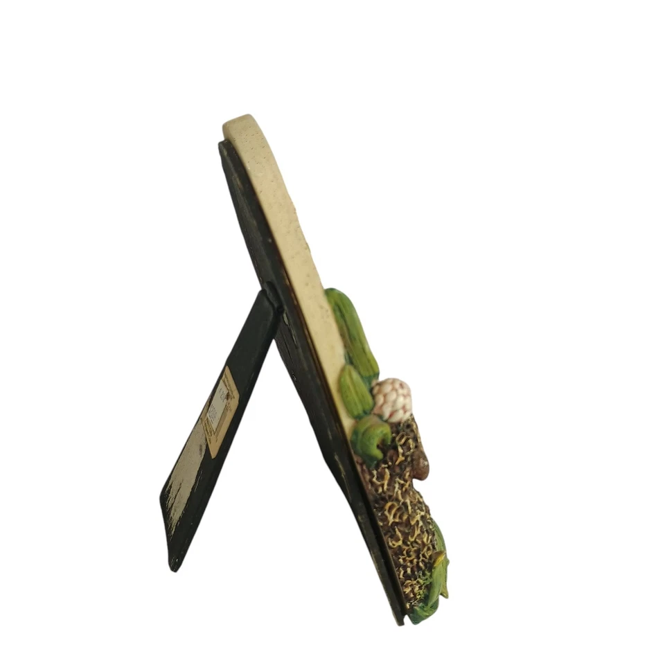 Marco de fotos escénico vintage Innovations 3D erizo Ladybug 5"X7" decoración para niños  Foto 3 de 4