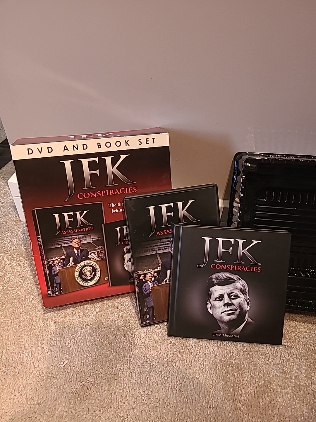 JFK Conspiracies - JFK Conspiracy 2013 Dvd And Book Set