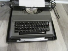 Somewhat Working Vintage and Retro Sears Electric Typewriter in its Case VIDEO thumbnail