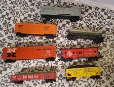 Lot Of 7 Vintage Model Train Cars Union Pacific Union Carbide Burlington N More
