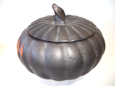 vintage ''Oaxaca Mexican Squash Pottery Vase'' w/ lid