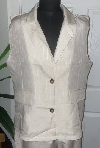 LADIES SIZE 16 BEIGE AND WHITE PINSTRIPE TOP AND MATCHING TROUSERS NEVER WORN - Picture 2 of 7