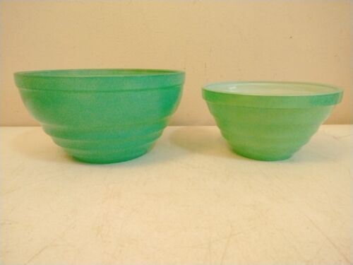 2 Vintage Tiered Mixing Bowls 7" and 9" Green - Picture 1 of 8