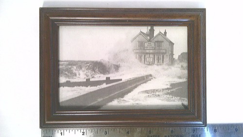 ✅ The Old Neptune Pub~Postcard~Glass Framed~Vintage~1950s - Picture 2 of 11