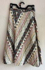 Vintage 1970s Wrap Midi Skirt 9 Cottagecore Floral A Line Dainty Peasant