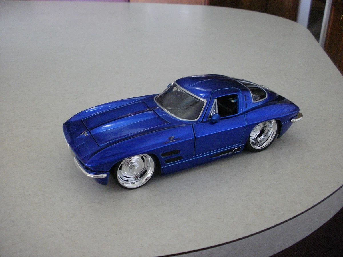 Jada Toys Chevrolet Corvette Sting Ray 1963 - 1/24 - Big Time Muscle - Rouge