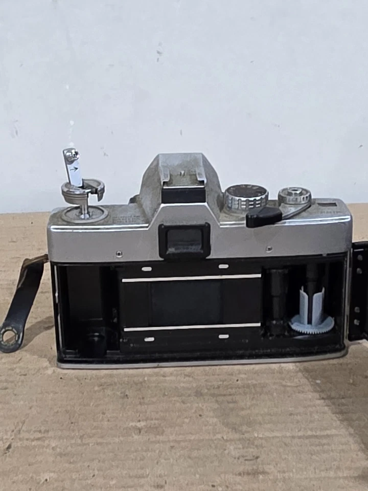 Cámara fotográfica Minolta SRT 100 con lente MC Rokkor-PF 1:2 f=50 mm buen estado de funcionamiento Foto 4 de 4