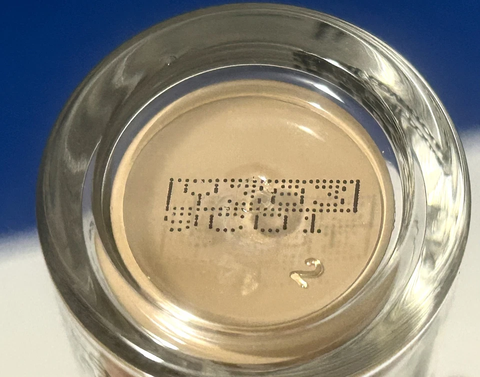 Make Up For Ever Ultra HD Invisible Cover Foundation Y383 Medium Deep - Image 2 of 2