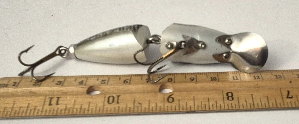 Ancien leurre articulé pour pêche au moulinet ancien. - Photo 3/4