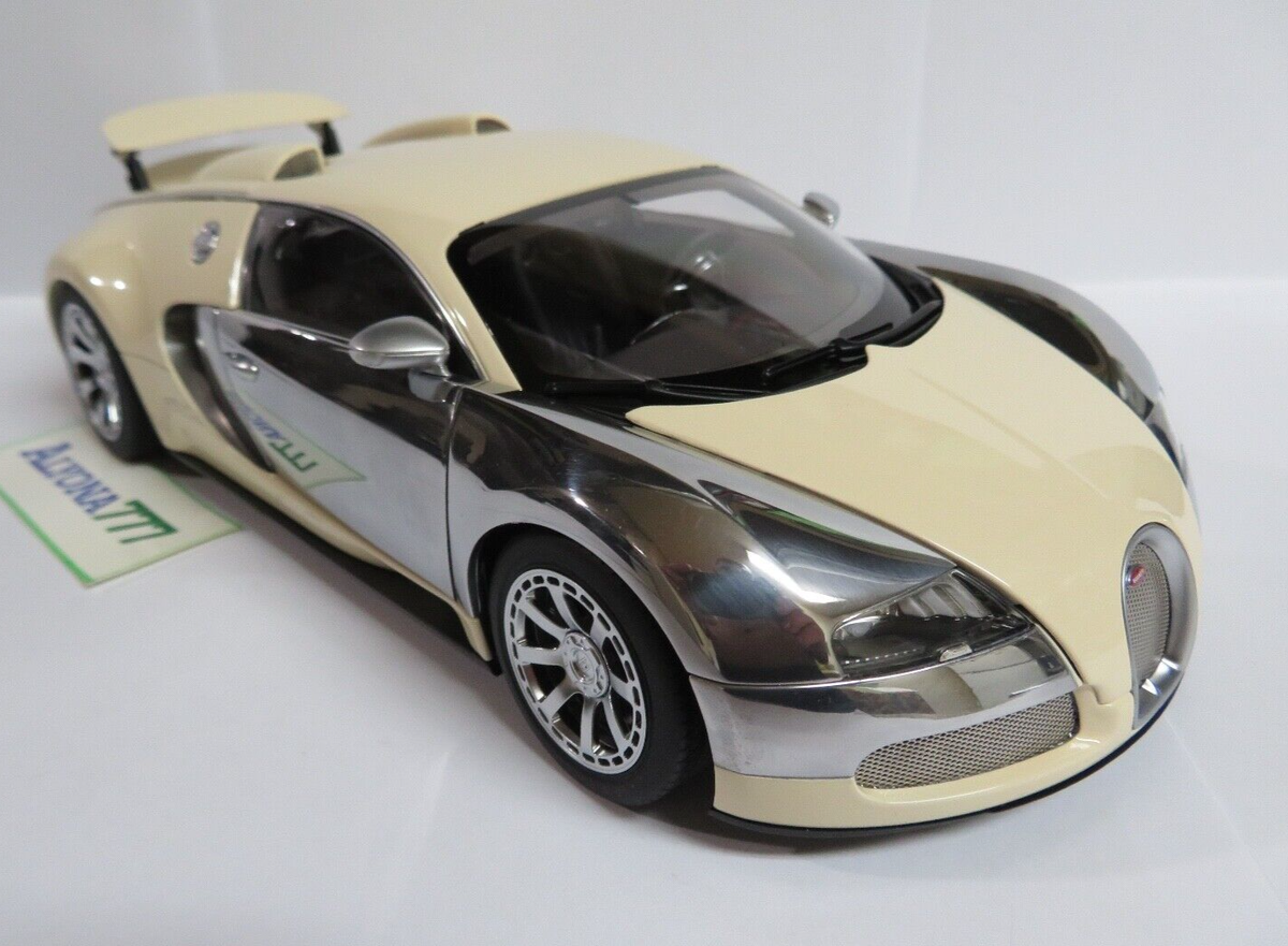 AUTOart 1/18 Bugatti Veyron CENTENAIRE Edition Chrome with Beige