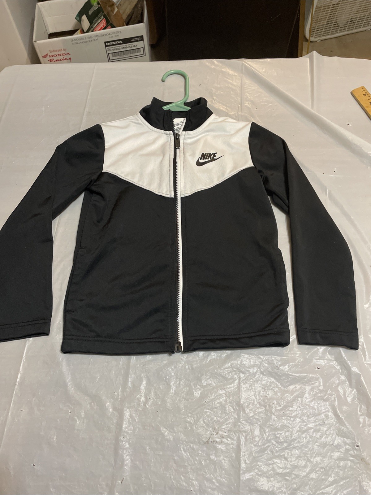 SACAI X NIKE Giacca sportiva NIKE taglia 6 7 YRS ragazzo nera full zip collo alto tasca slim