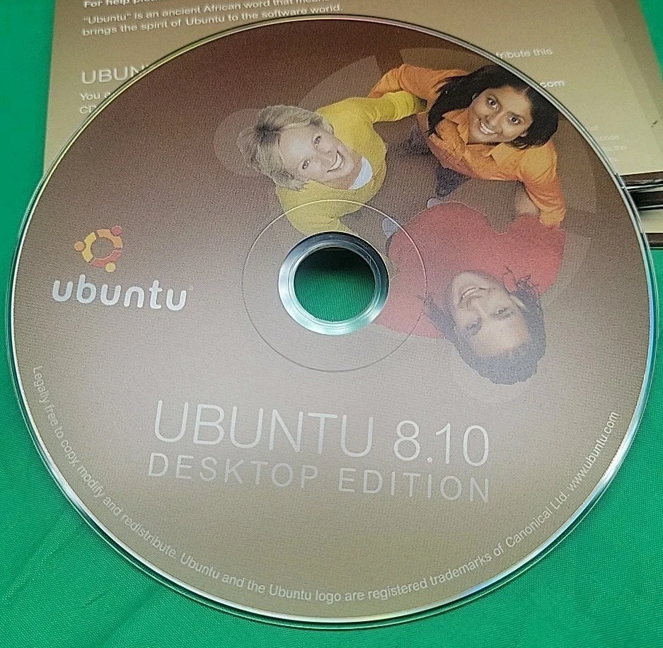 Rare Vintage Ubuntu 8.10 Desktop Edition Official Live CD's lot of 7 NEW - Image 4 of 4